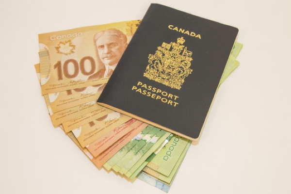 Lệ phí xin visa du lịch Canada